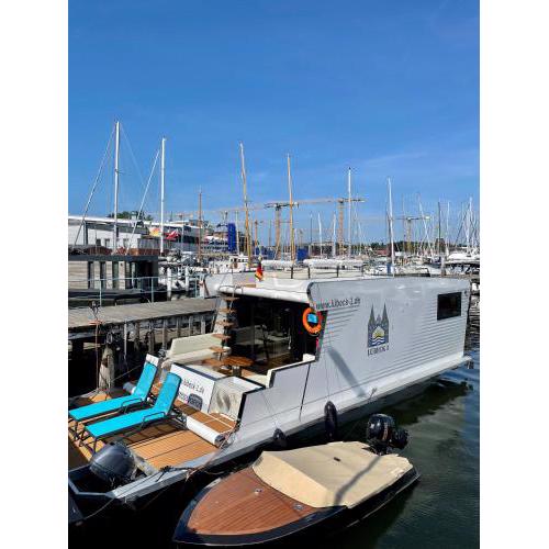 Hausboot mit Traumlage in Travemünde