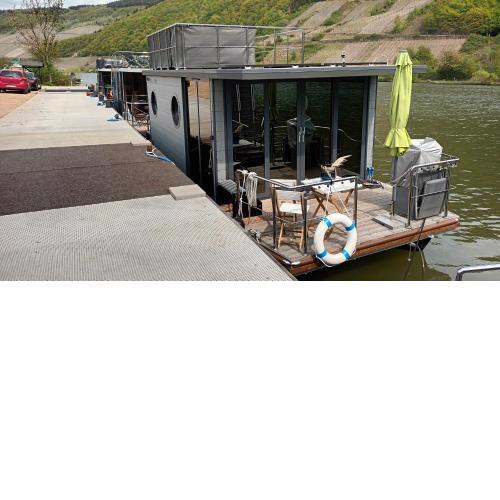 Hausboot Moselrose in Pölich