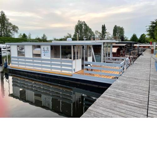 Hausboot-Urlaub24