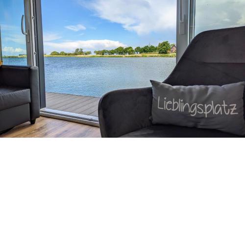 Hausboot Wangermeerblick (Floating Home)