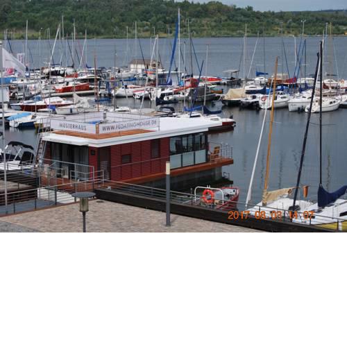 Hausboote und Ferienhäuser Marina Mücheln