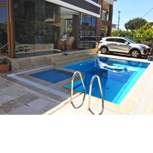 Havuz garaj deniz barbekü, 4 oda 3 banyo klimalı villa , Bahçesinde organik meyve sebze sizi bekliyoruz