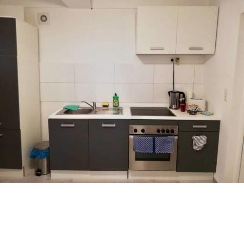 Hegelsbergstraße 38 Ferienwohnung - Souterrain