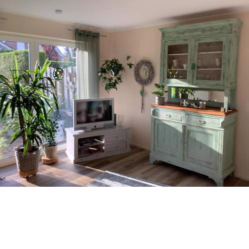 Helle freundliche Wohnung + Garten zum Wohlfühlen
