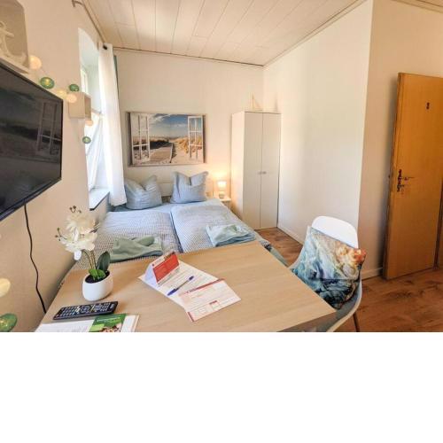 Helle gemütliche Wohnung mit Terrasse und Pool - H2