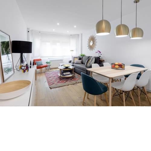 Hermosilla Apartment by Flatsweethome