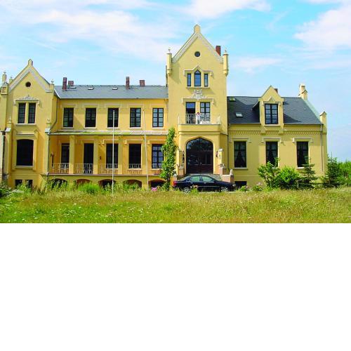 Herrenhaus mit Pool