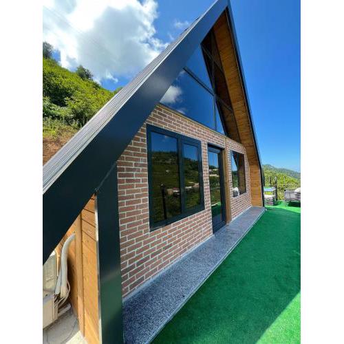 Hidden Garden Bungalow