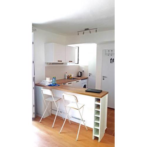 Hidden Gem close to hockey stadium with terrace