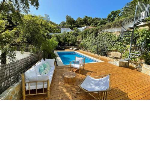 Hideaway Hilltop View