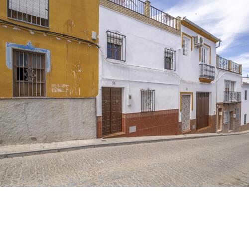 Hilltop Holiday Home in Villanueva de San Juan with Pool