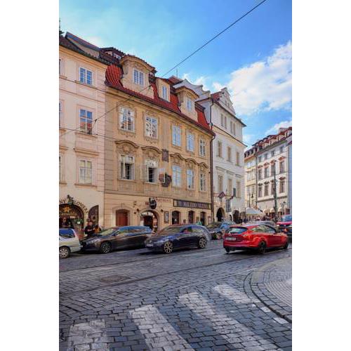 Historical Apartment Charles Bridge