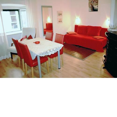 Historical City Center Apartment