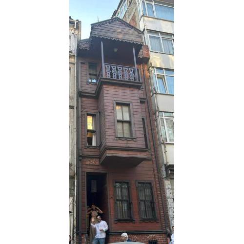 Historical Mansion