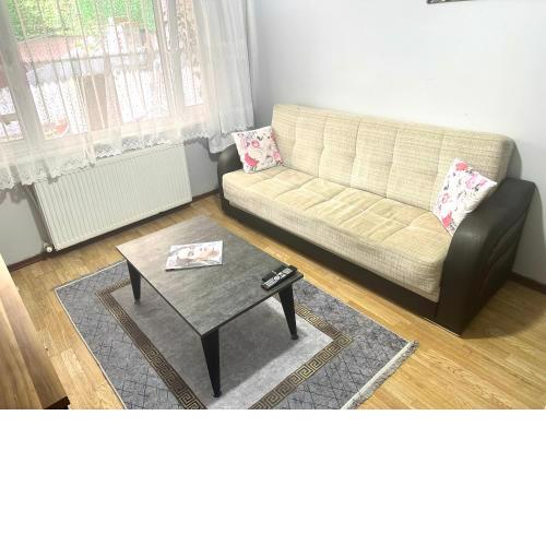Historya Avm Yanı Apartment With Garden in the center of Istanbul