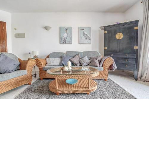 Hogar Palmera with Pool & Beach