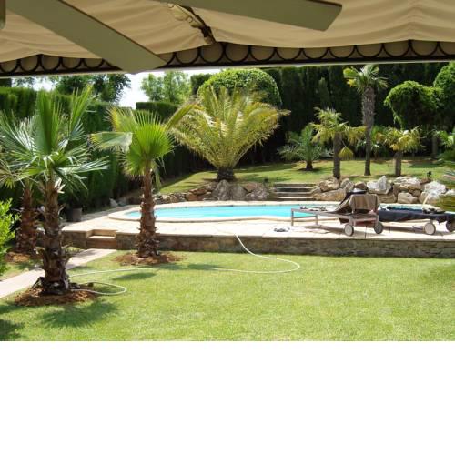 Holiday Home acacies