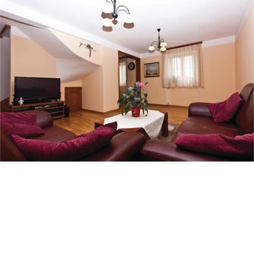 Holiday home Basarinka I