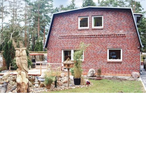 Holiday home Berlin 54 with Game Room
