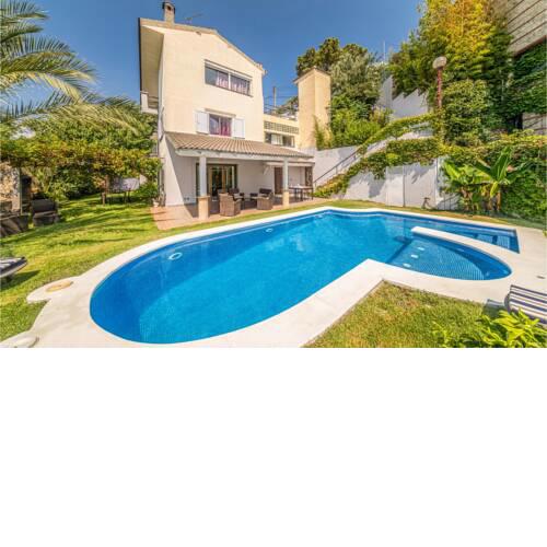 Holiday home Cami Pedracastell