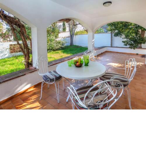 Holiday Home Casa Barcelona (LES205)