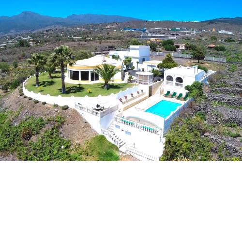 Holiday Home Casa Blanca Los Llanos - SPC01021-F