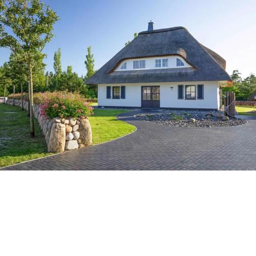 Holiday Home Fuhlendorf - DOS051051-F