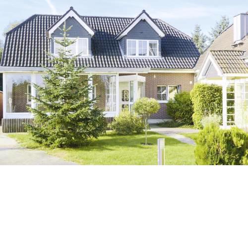 Holiday Home Greifswald-Ladebow - DOS09062-F