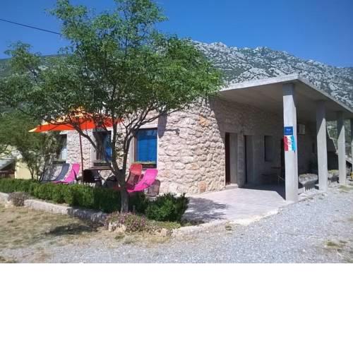 Holiday home in Cesarica 17117