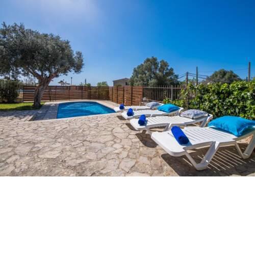 Holiday Home in Costitx Sleeps 6 includes Swimming pool Air Con and WiFi