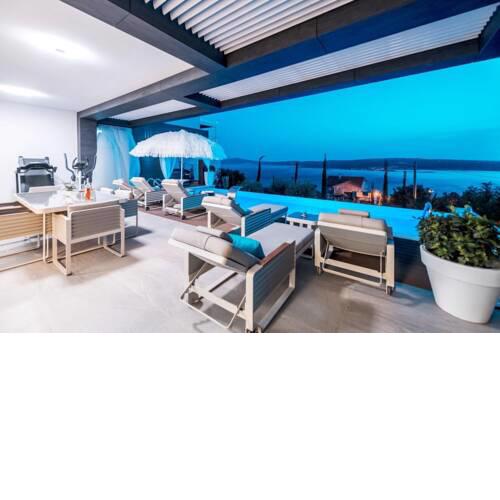 Holiday home in Crikvenica 39428