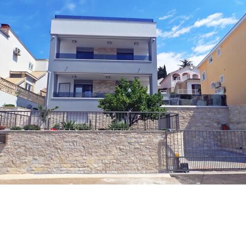 Holiday home in Jasenice 40484