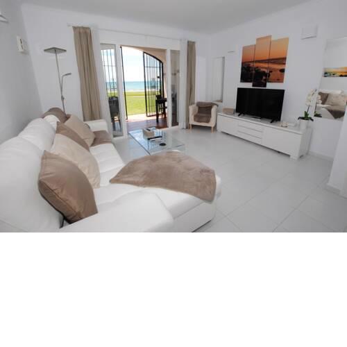 Holiday Home in Sitio de Calahonda Sleeps 5 with Pool Air Con and WiFi