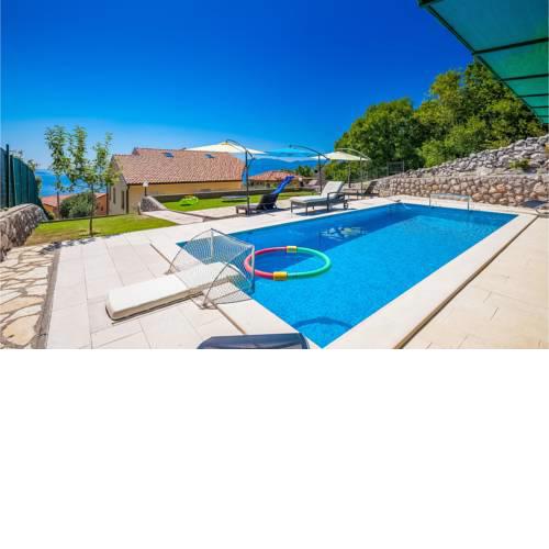 Holiday home Kostrena Plesici