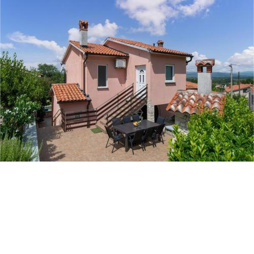 Holiday Home Kozljak Cr