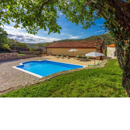 Holiday Home Lukata by Interhome