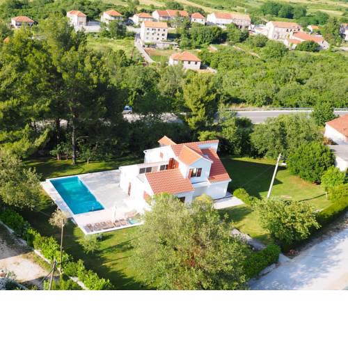 Holiday Home Magud