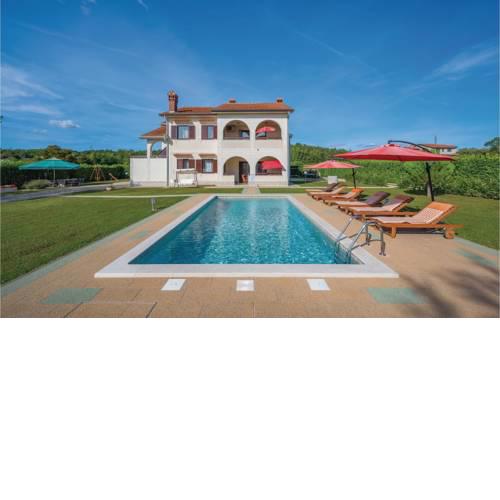 Holiday home Motovun 52 with Outdoor Swimmingpool