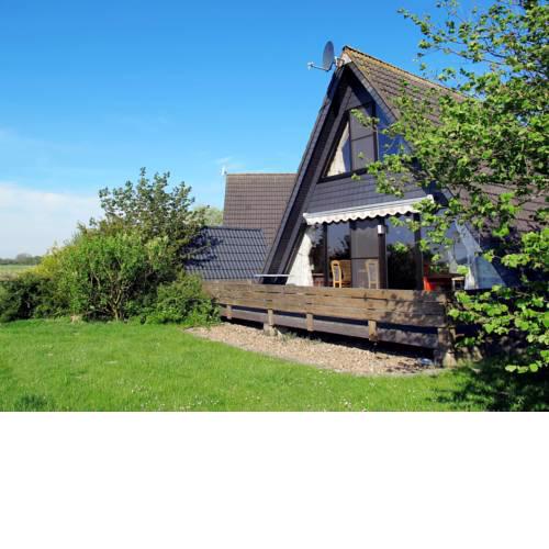 Holiday Home NORDSEE-FERIENPARK FEDDERWARDERSIEL (FDD102)