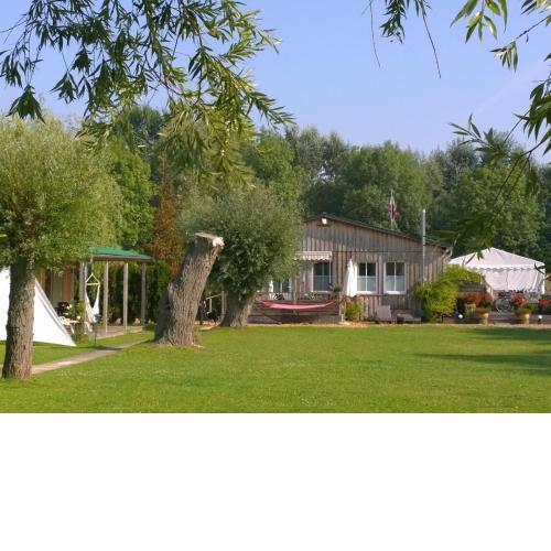 Holiday home on the backwaters, Lütow