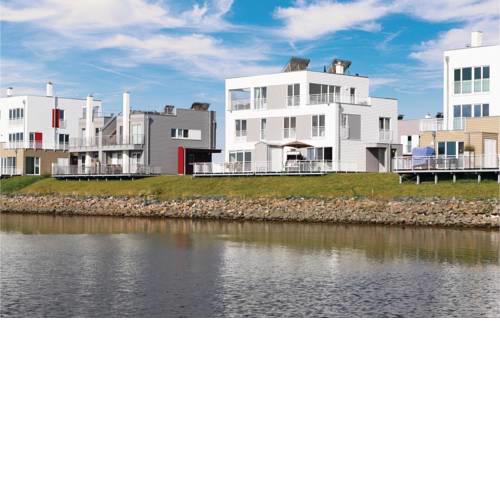 Holiday Home OstseeResort Olpenitz with Hot Tub II