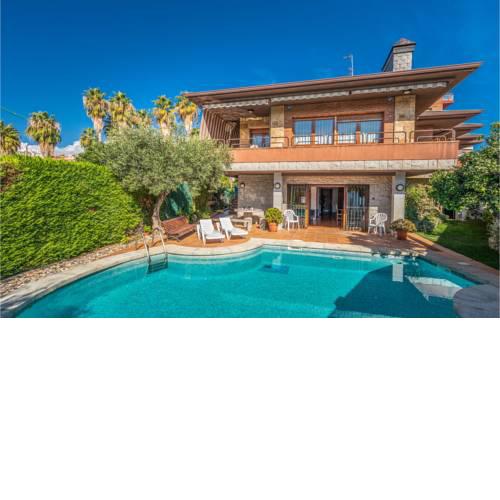 Holiday home Pineda de Mar 95 with Outdoor Swimmingpool