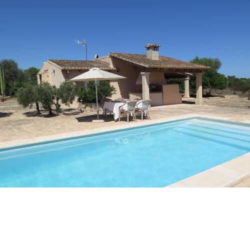 Holiday Home S Almonia (LOM315)