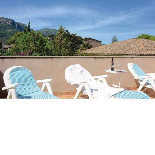 Holiday Home Soller with a Fireplace 09