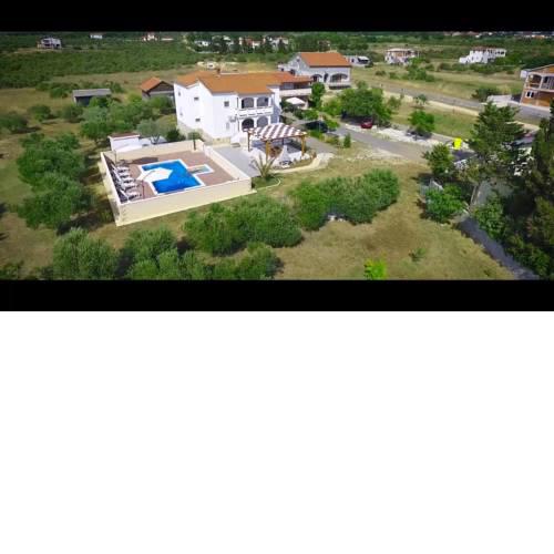 Holiday Home Stipe