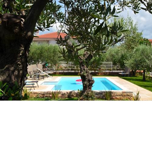Holiday home Sverko