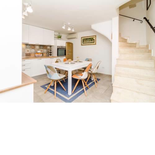 Holiday Home Tezoro Royal