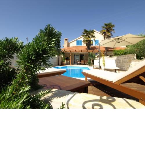 Holiday Home Villa AntiÅ¡in
