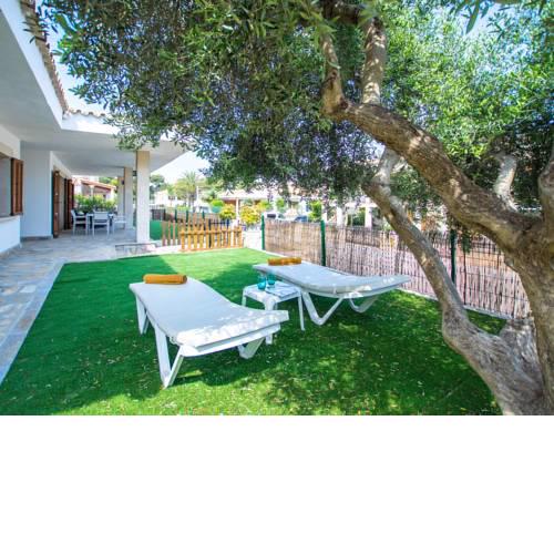 Holiday Home Villa Playas de Muro