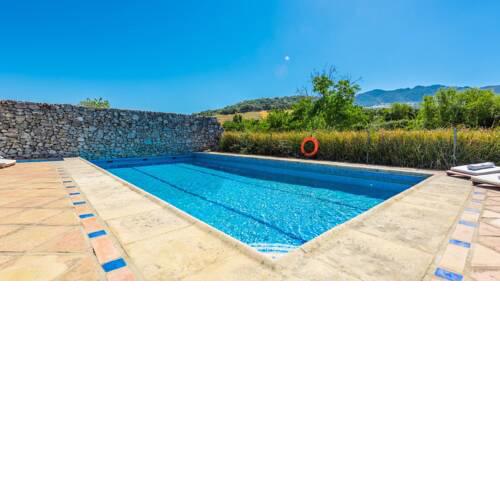 Holiday home with a splendid garden and fabulous private pool
